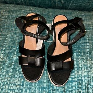 Women’s sandals Brand New